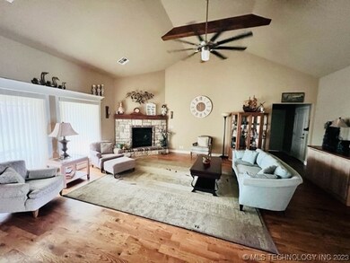 7204 E Nashville St, Broken Arrow, OK 74014 - photo 2