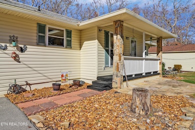 129 Lakeshire Dr, Crossville, TN 38558 - photo 3