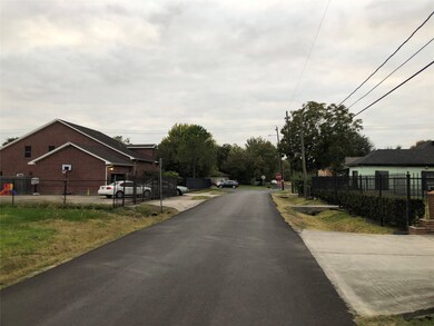 3622 Lehall Ave, Houston, TX 77021 - photo 5