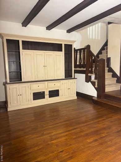 404 Bauer Place, Mineola, NY 11501 - photo 4