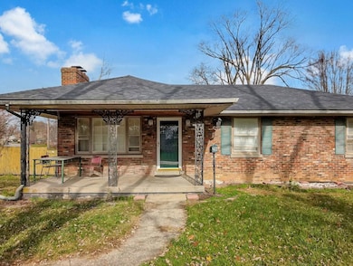 201 Wilson Downing Rd, Lexington, KY 40517 - photo 2