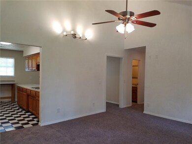 43 Judy Dr, Bella Vista, AR 72715 - photo 6