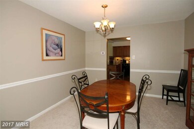 9522 Hunt Square Ct, Springfield, VA 22153 - photo 6