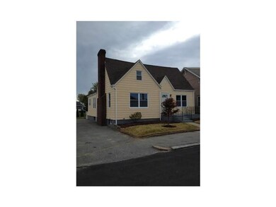 53 Linton St, Pawtucket, RI 02861 - photo 3