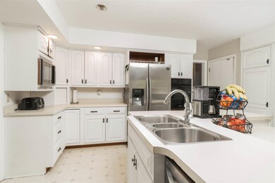 12 Maplewood Ln, Essex Junction, VT 05452 - photo 7