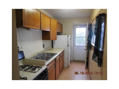 Kitchen. 1st unit