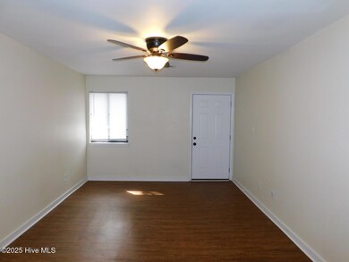 201 Shipman Rd unit 38, Havelock, NC 28532 - photo 4