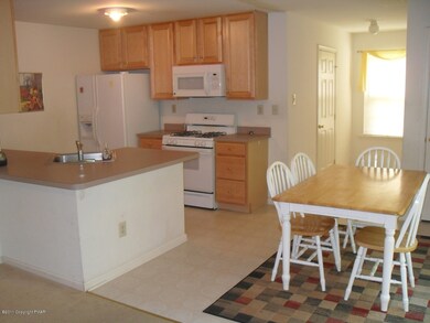 398 Analomink Rd, East Stroudsburg, PA 18301 - photo 4