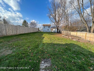 527 Donnelly St, Duryea, PA 18642 - photo 2