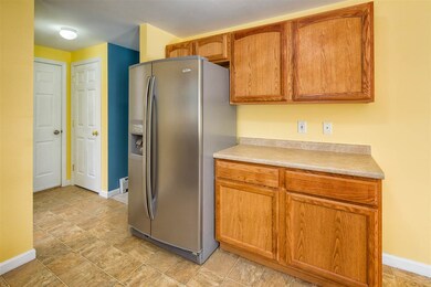 788 Salmon Falls Rd unit A, Rochester, NH 03868 - photo 6