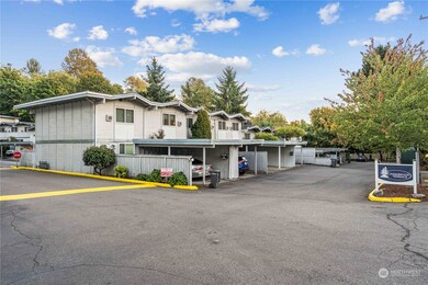 2302 S Pinebrook Ln unit 36, Des Moines, WA 98198 - photo 2