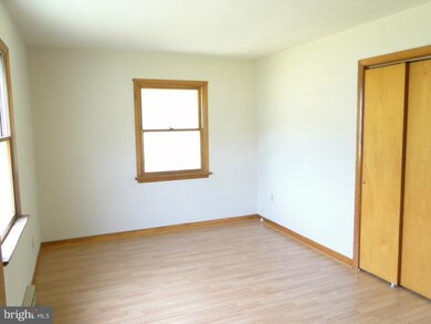 801 Tritapoe Dr, Knoxville, MD 21758 - photo 5