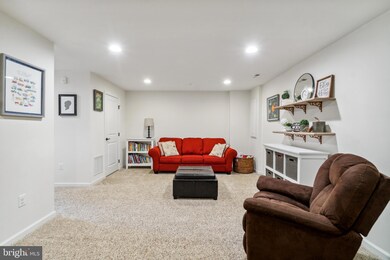 719 Potomac View Pkwy, Brunswick, MD 21716 - photo 6