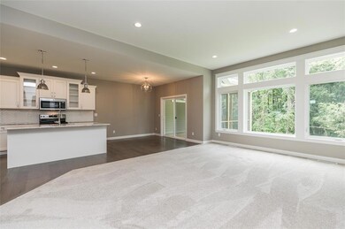 5914 Meadow Grass Cir SE, Cedar Rapids, IA 52403 - photo 5