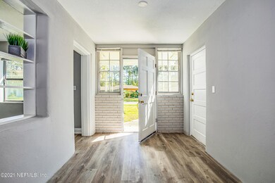 558 Nightingale Rd, Jacksonville, FL 32216 - photo 4