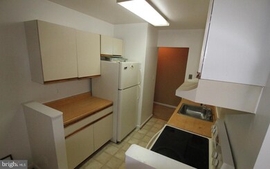 6441 Richmond Hwy unit 202, Alexandria, VA 22306 - photo 3