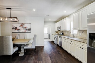 706 E 29th St, Houston, TX 77009 - photo 4