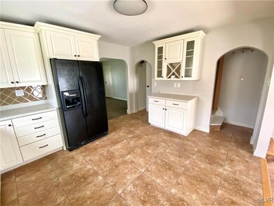 2233 W Columbia St unit 1, Allentown, PA 18104 - photo 6