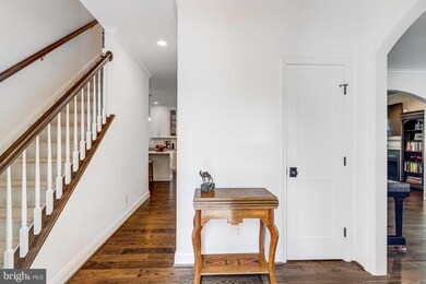 2211 Beacon Ln, Falls Church, VA 22043 - photo 4