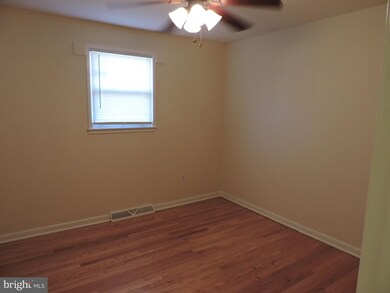 7905 Shirley Ct, Clinton, MD 20735 - photo 7