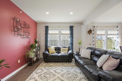 29 Spruce St, Hopkinton, MA 01748 - photo 7