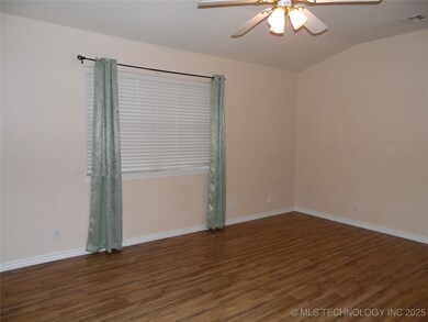 3117 Cardinal Dr, Ardmore, OK 73401 - photo 7