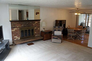 8001 E Glen Dr, Everett, WA 98203 - photo 2