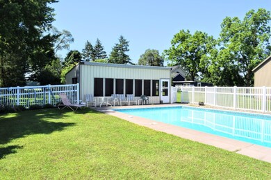 29042 Yaw St, Dowagiac, MI 49047 - photo 3