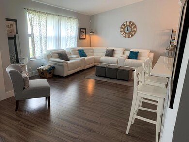 9111 Bedford Dr, Boca Raton, FL 33434 - photo 4