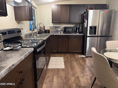 15601 N 19th Ave unit 203, Phoenix, AZ 85023 - photo 4