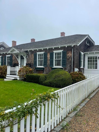 43 Cottage St, Edgartown, MA 02539 - photo 2