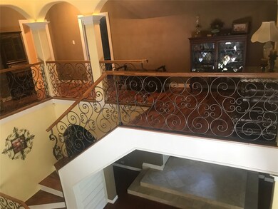 12040 Simmons Dr, Cleveland, TX 77328 - photo 4