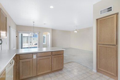 10340 W Potter Dr-13