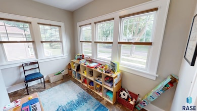 1215 3rd St, Brookings, SD 57006 - photo 6