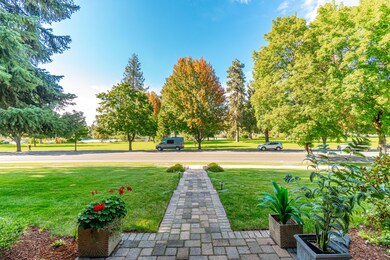 720 NW Riverside Blvd, Bend, OR 97701 - photo 7