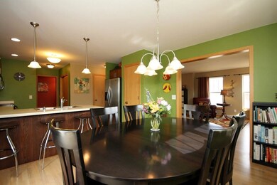 8878 Red Beryl Dr, Middleton, WI 53562 - photo 6