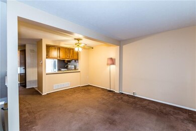 Dining room.