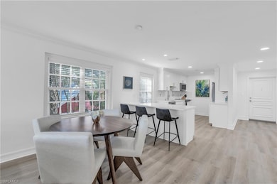 271 Broad Ave S unit 203, Naples, FL 34102 - photo 5