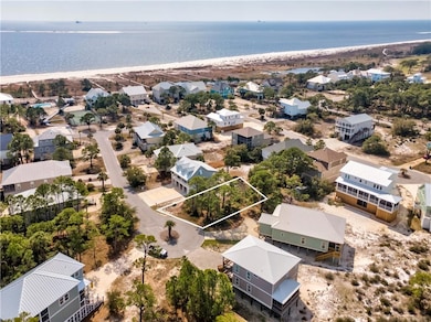 203 Magnolia Ct, Dauphin Island, AL 36528 - photo 2