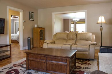 8419 Old Stage Rd, Central Point, OR 97502 - photo 7