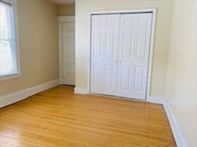 49 Lawndale St unit 51, Springfield, MA 01108 - photo 3