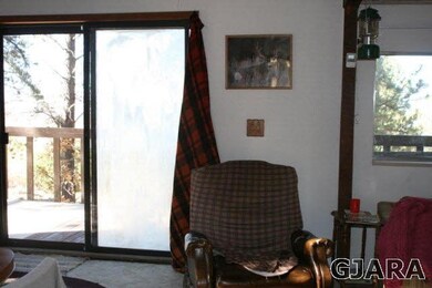 sliding glass doors out onto lower deck