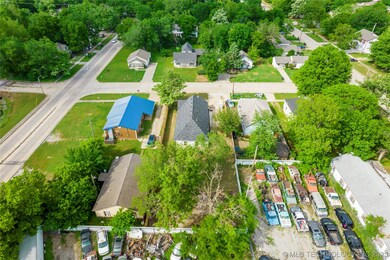 313 W 6th St, Claremore, OK 74017 - photo 7
