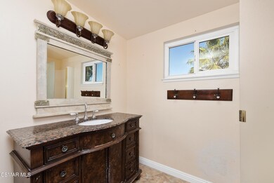 1245 Camelot Way Oxnard-20