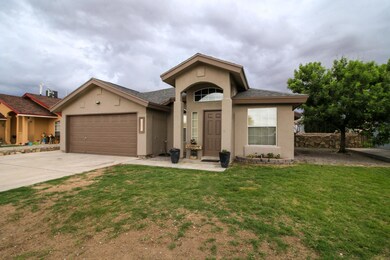 14069 Lago Seco Dr, Horizon City, TX 79928 - photo 3