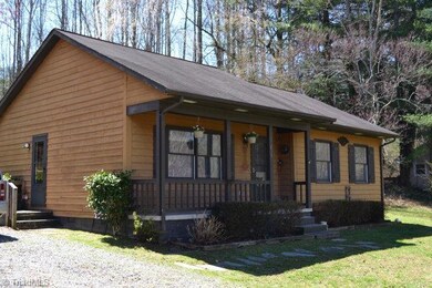 217 Brookside Dr, Millers Creek, NC 28651 - photo 2