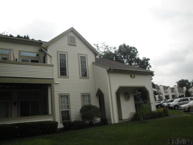 522 Hampton Place Blvd, Troy, NY 12180 - photo 3