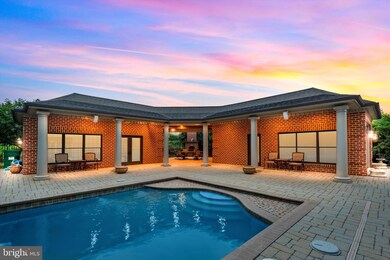 2159 Castlegreen Dr, Greencastle, PA 17225 - photo 4