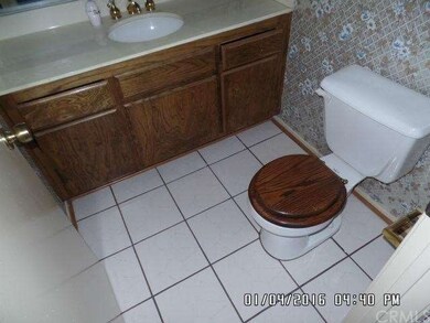 930 N Redding Way unit G, Upland, CA 91786 - photo 3