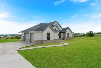 8860 Prather Rd, Springtown, TX 76082 - photo 4